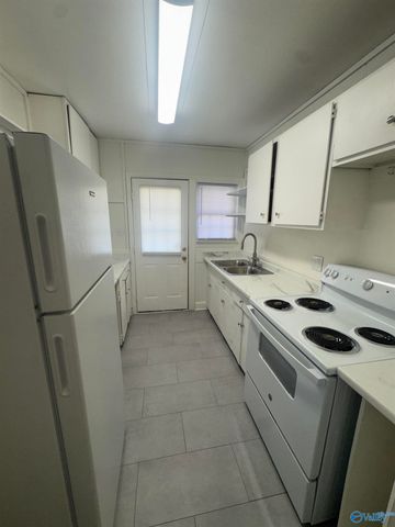 2015 Sewanee Road, Huntsville, AL 35801