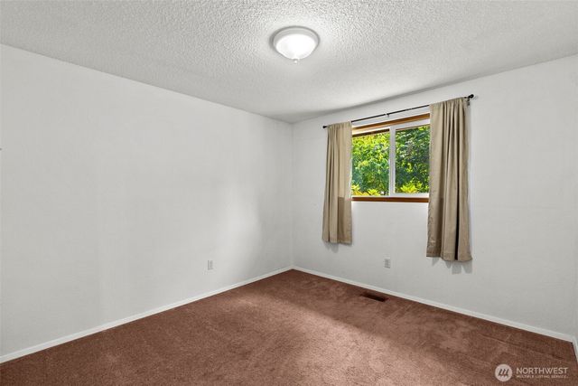 8405 113th Street E, Puyallup, WA 98373