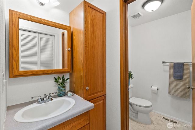 8405 113th Street E, Puyallup, WA 98373