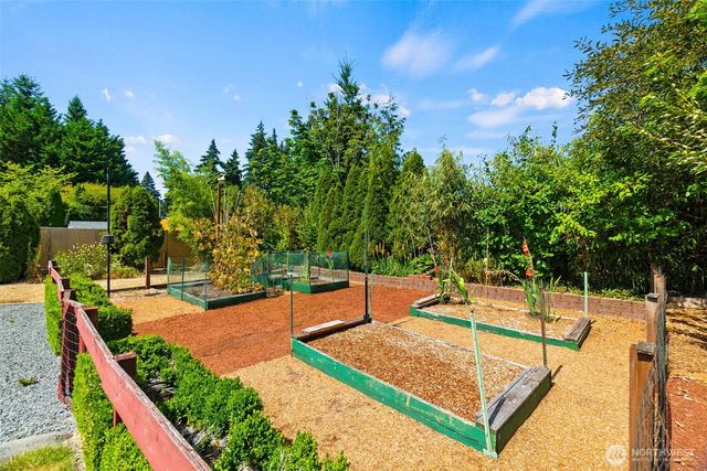 8405 113th Street E, Puyallup, WA 98373