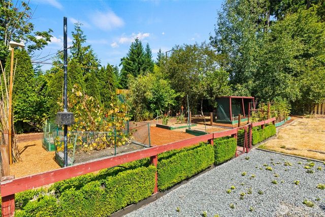 8405 113th Street E, Puyallup, WA 98373