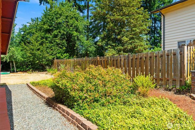 8405 113th Street E, Puyallup, WA 98373
