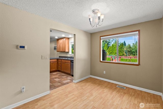8405 113th Street E, Puyallup, WA 98373