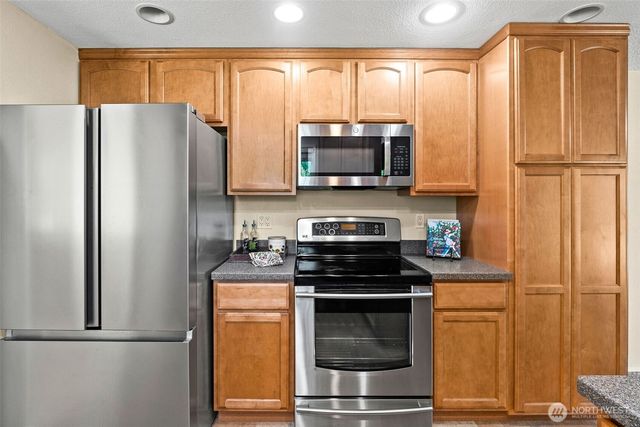 8405 113th Street E, Puyallup, WA 98373