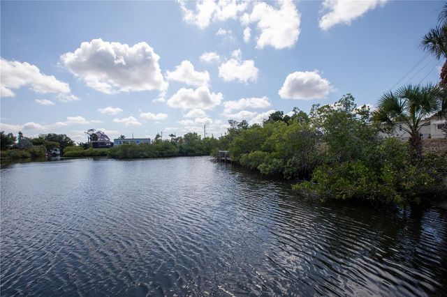 2465 HERON DRIVE, Englewood, FL 34224