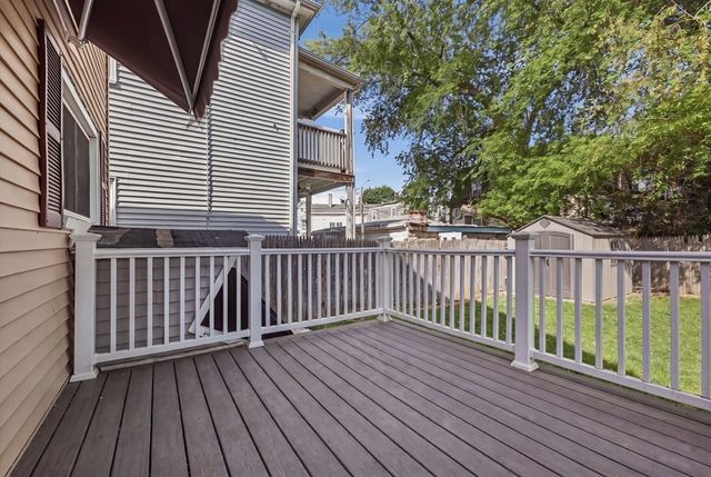 47 Chestnut St, Lynn, MA 01902