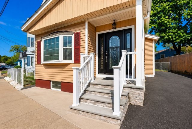 47 Chestnut St, Lynn, MA 01902