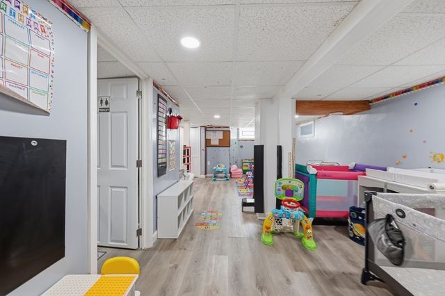 47 Chestnut St, Lynn, MA 01902