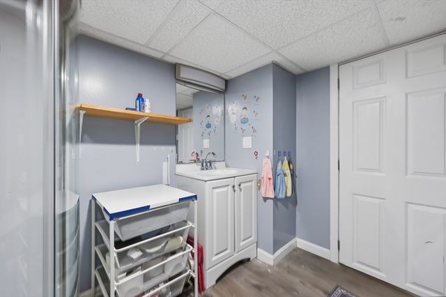 47 Chestnut St, Lynn, MA 01902