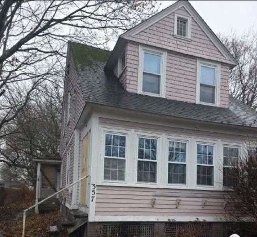 357 Pequot Avenue, Warwick, RI 02889