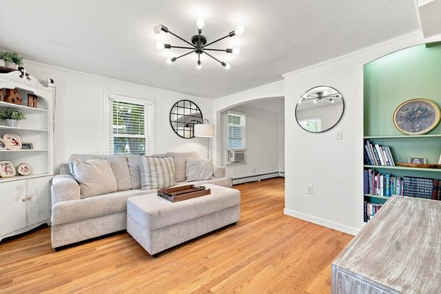 589 South St, Wrentham, MA 02093