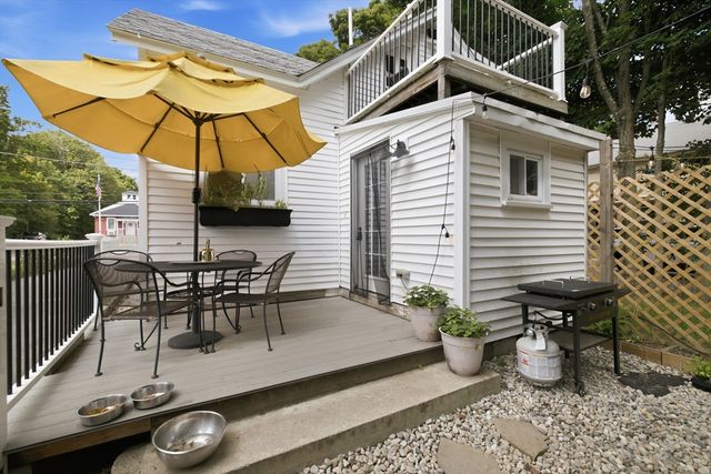 589 South St, Wrentham, MA 02093