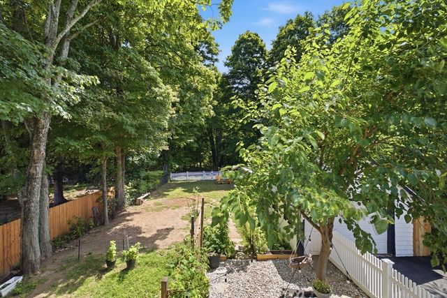 589 South St, Wrentham, MA 02093