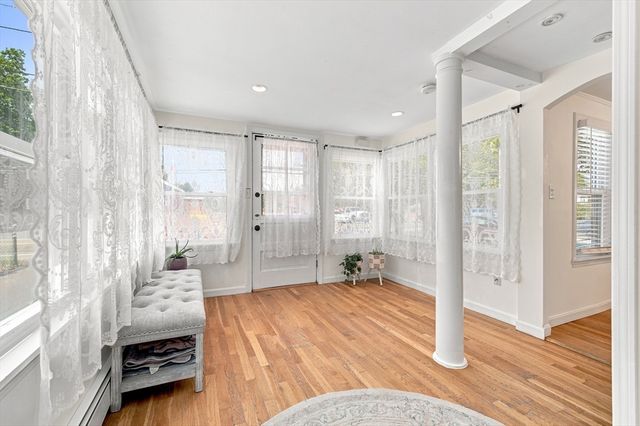 589 South St, Wrentham, MA 02093