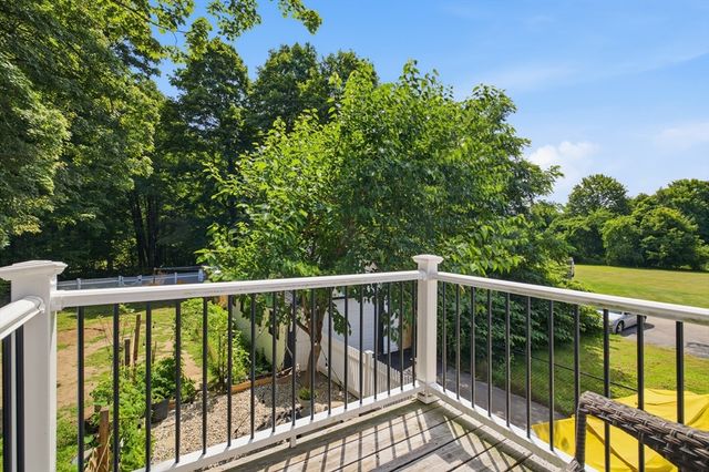 589 South St, Wrentham, MA 02093