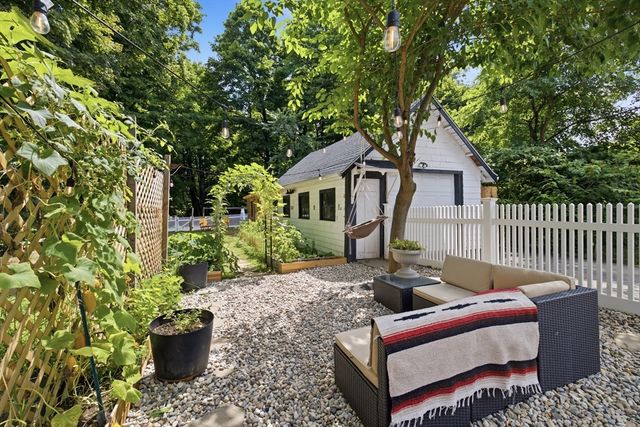 589 South St, Wrentham, MA 02093