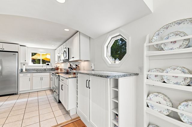 589 South St, Wrentham, MA 02093