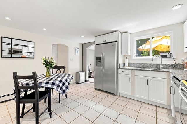 589 South St, Wrentham, MA 02093