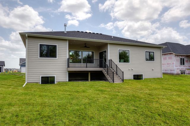 517 Timberline Drive, Gilbert, IA 50105