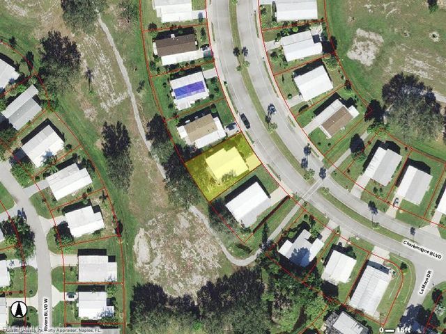 537 Charlemagne BLVD, Naples, FL 34112