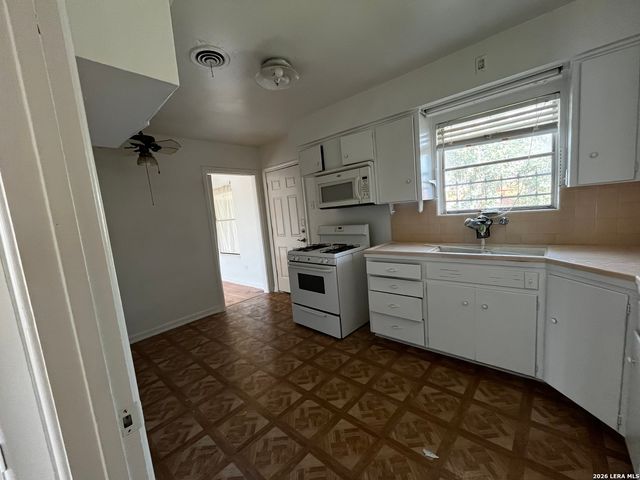 619 shadywood, San Antonio, TX 78216