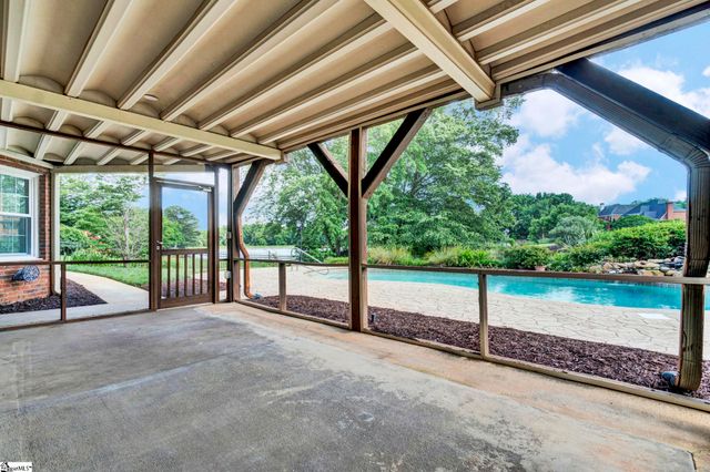 401 Ladykirk Lane, Greer, SC 29650
