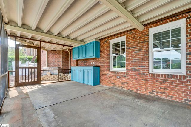 401 Ladykirk Lane, Greer, SC 29650