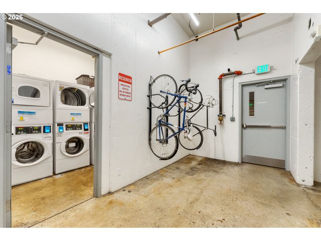 900 Ne 81st Ave 103, Portland, OR 97213