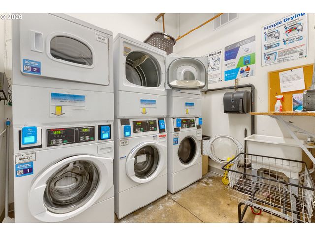 900 Ne 81st Ave 103, Portland, OR 97213