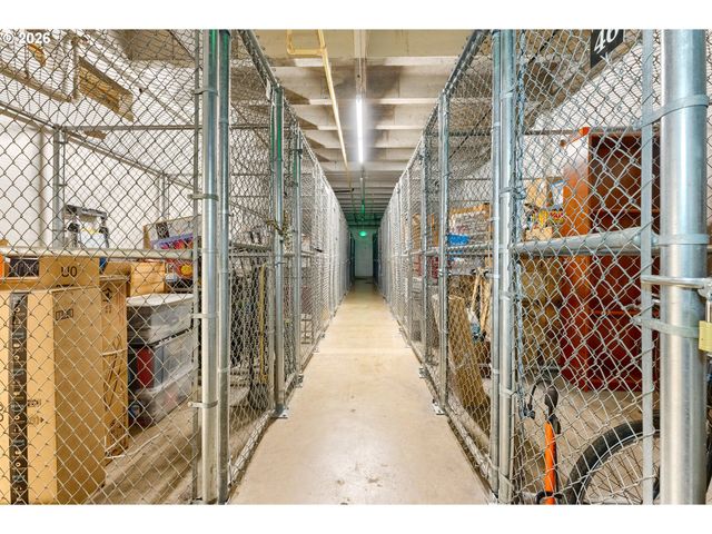 900 Ne 81st Ave 103, Portland, OR 97213