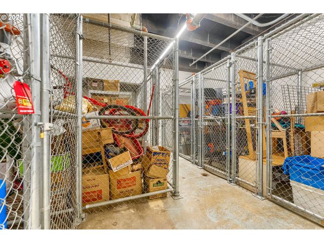 900 Ne 81st Ave 103, Portland, OR 97213