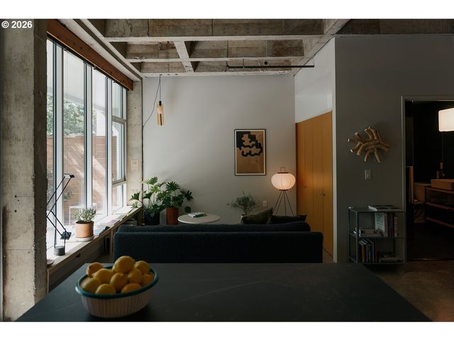 900 Ne 81st Ave 103, Portland, OR 97213