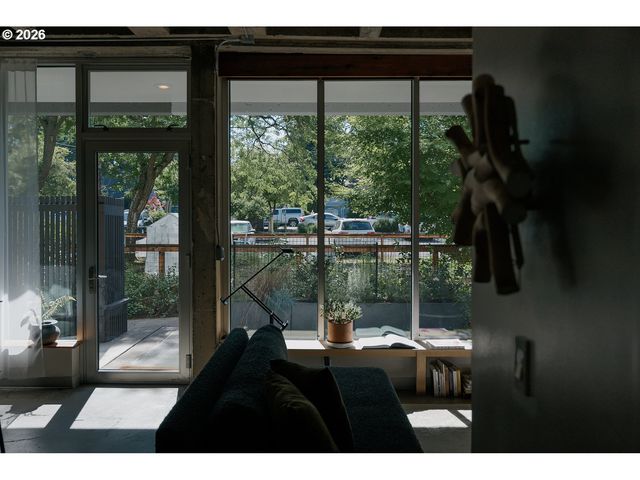 900 Ne 81st Ave 103, Portland, OR 97213