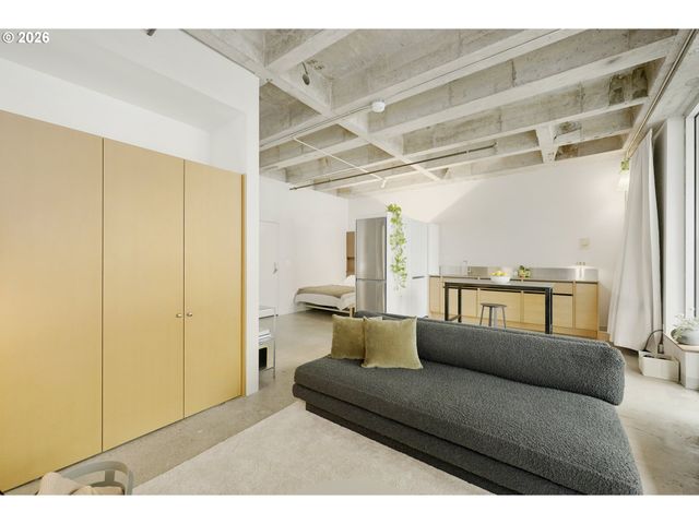 900 Ne 81st Ave 103, Portland, OR 97213