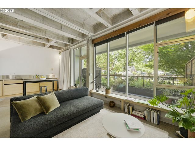 900 Ne 81st Ave 103, Portland, OR 97213