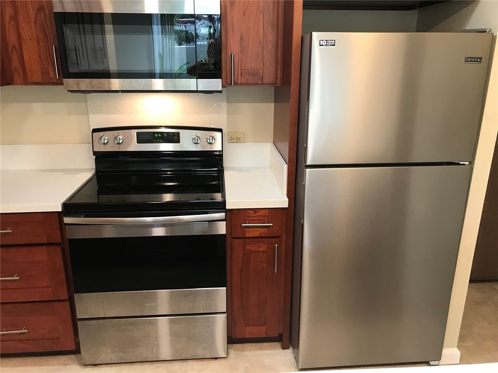 98-410 Koauka Loop 1D, Aiea, HI 96701