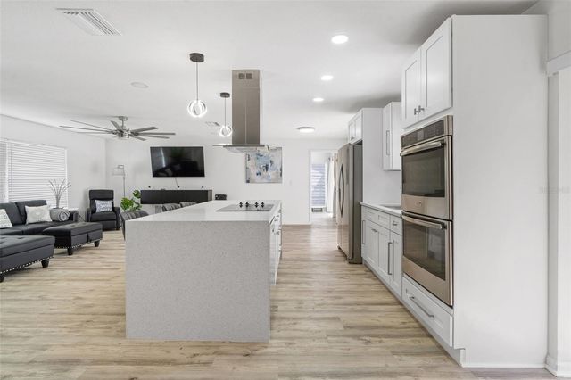 5809 IMPERIAL KEY, Tampa, FL 33615