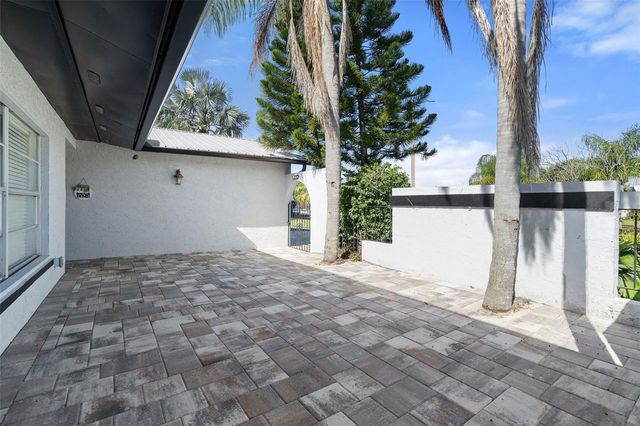 5809 IMPERIAL KEY, Tampa, FL 33615