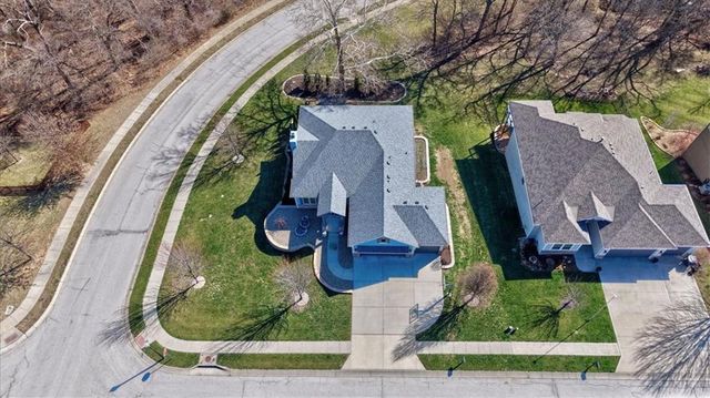 2600 SE Creek Ridge Court, Blue Springs, MO 64014