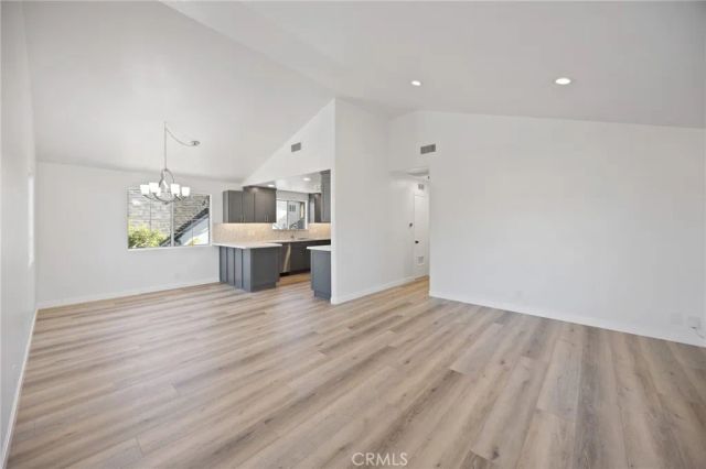 422 Parkman, Los Angeles, CA 90026