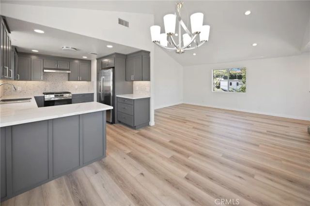 422 Parkman, Los Angeles, CA 90026