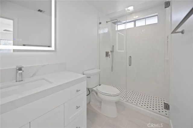 422 Parkman, Los Angeles, CA 90026