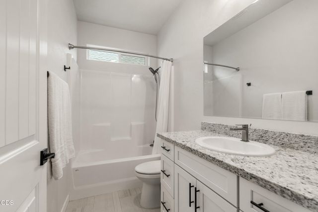 692 Kaitlin Lane, Medford, OR 97501