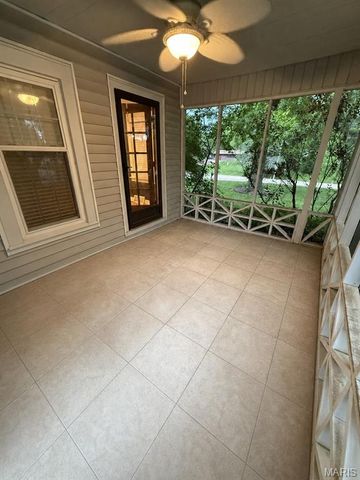 239 S 9th Street, East Alton, IL 62024
