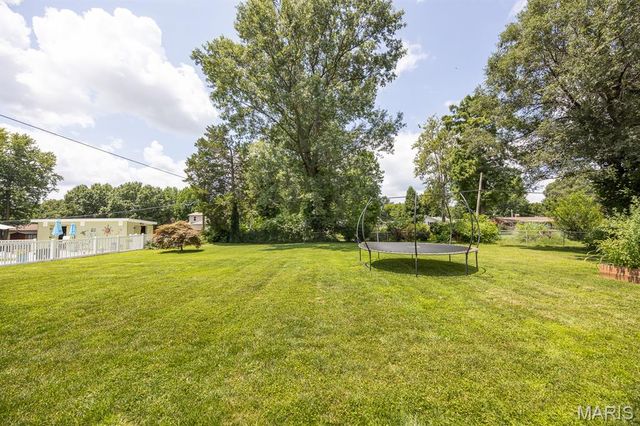 239 S 9th Street, East Alton, IL 62024