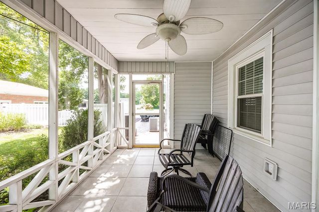 239 S 9th Street, East Alton, IL 62024