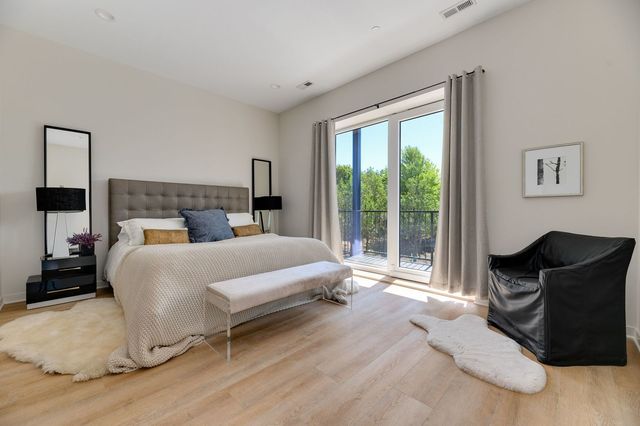 284 Stonington Drive 207, Bloomingdale, IL 60108