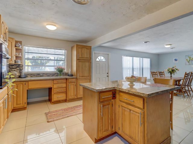 1621 SW 3rd Avenue, Pompano Beach, FL 33060