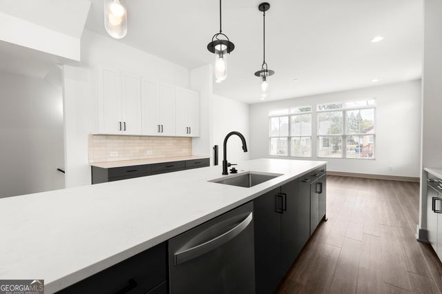 1250 Oxley Lane NW, Atlanta, GA 30307