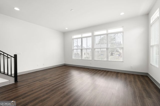 1250 Oxley Lane NW, Atlanta, GA 30307